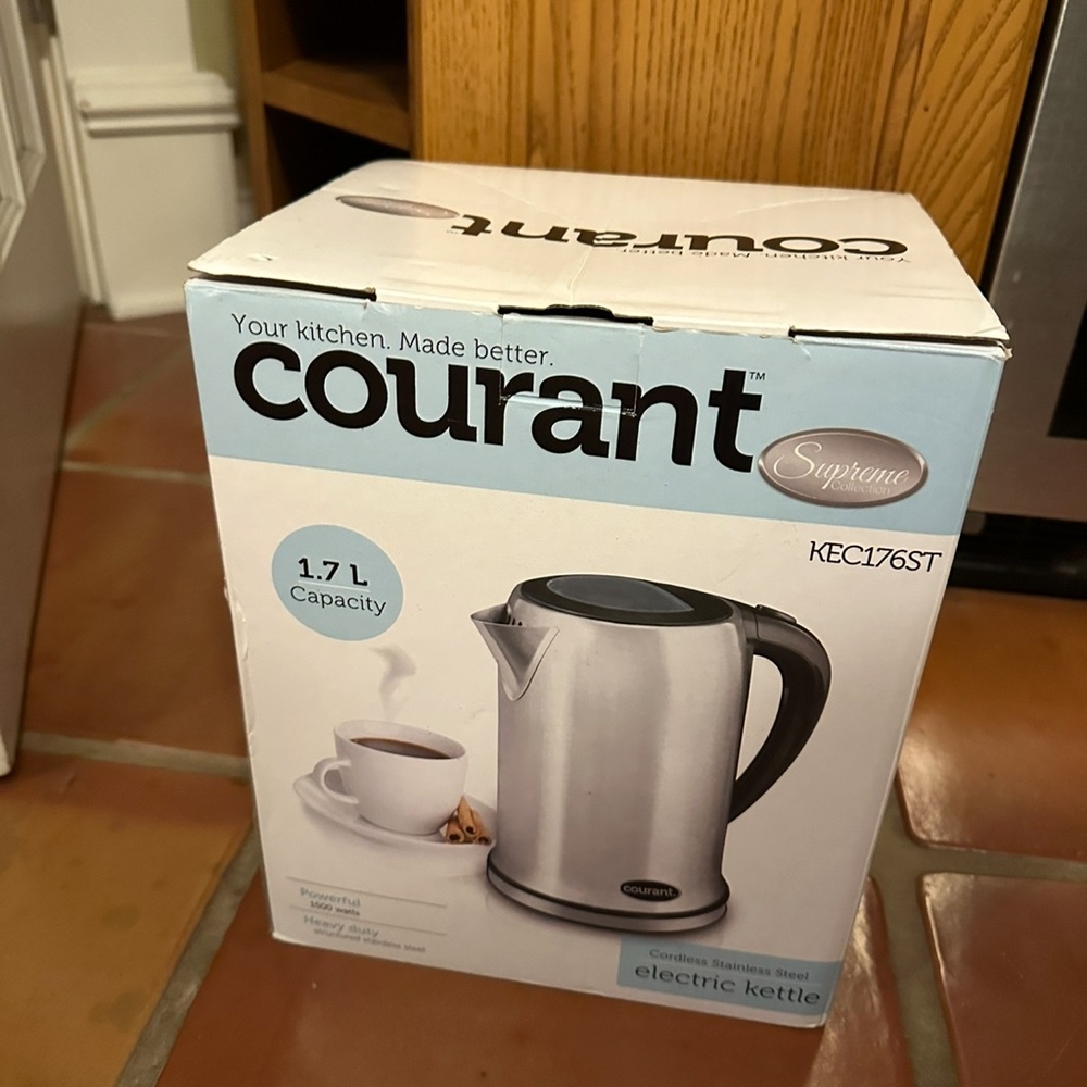 Courant KEC176ST 1.7 Liter Stainless Steel Electric Kettle With Window